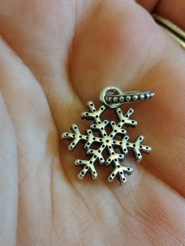 Fulg de nea din argint Pandora original pave