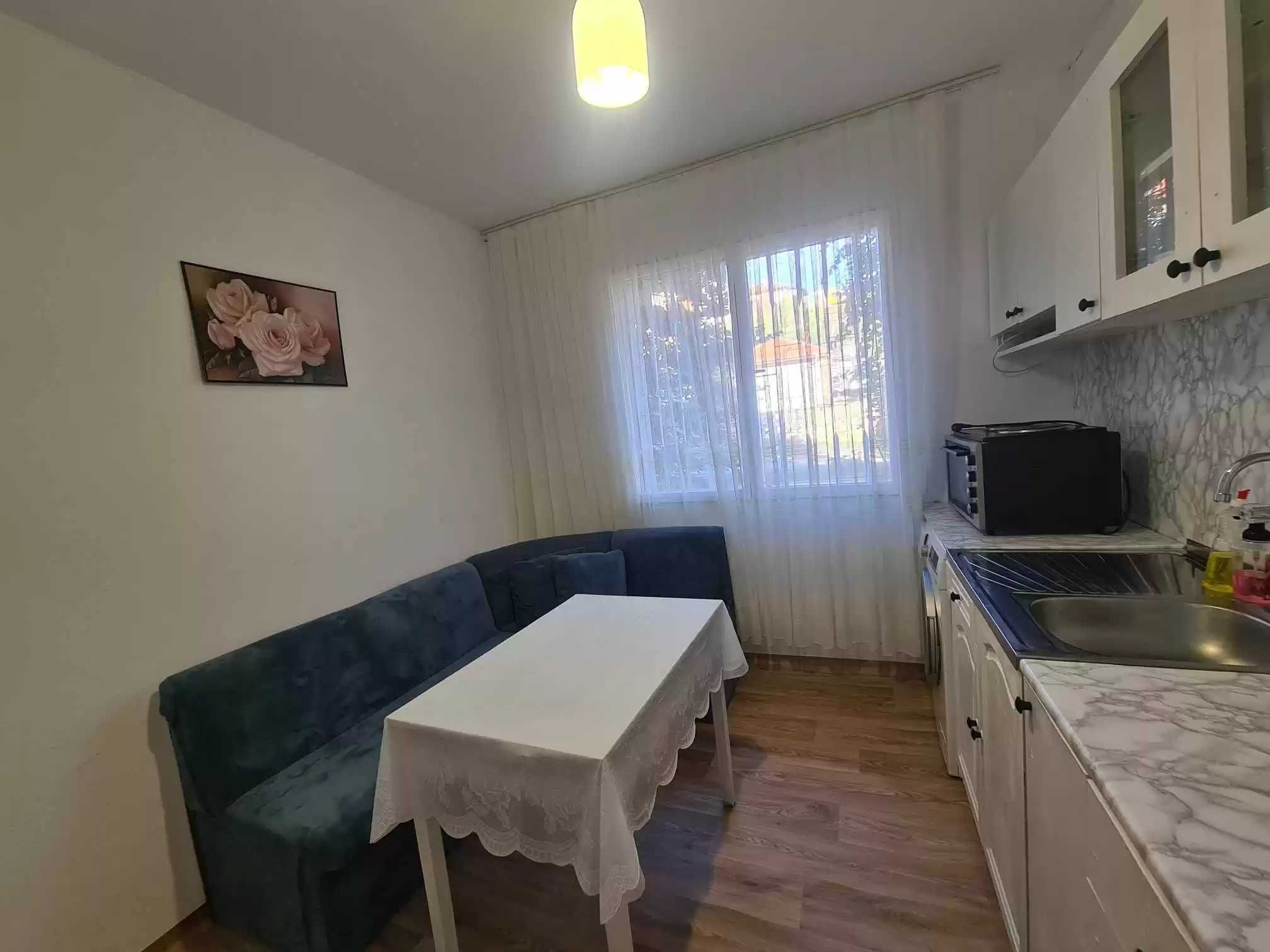 ОБЗАВЕДЕН ДВУСТАЕН АПАРТАМЕНТ за продажба в кв. Бадема, гр. Хасково
