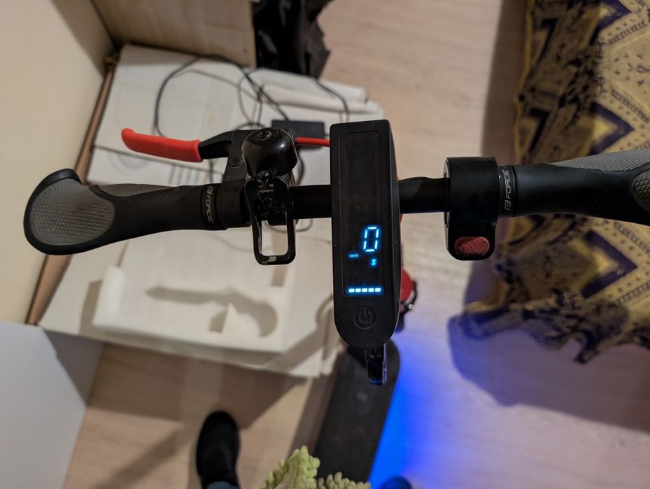Електрическа тротинетка Xiaomi Mi Electric Scooter Pro