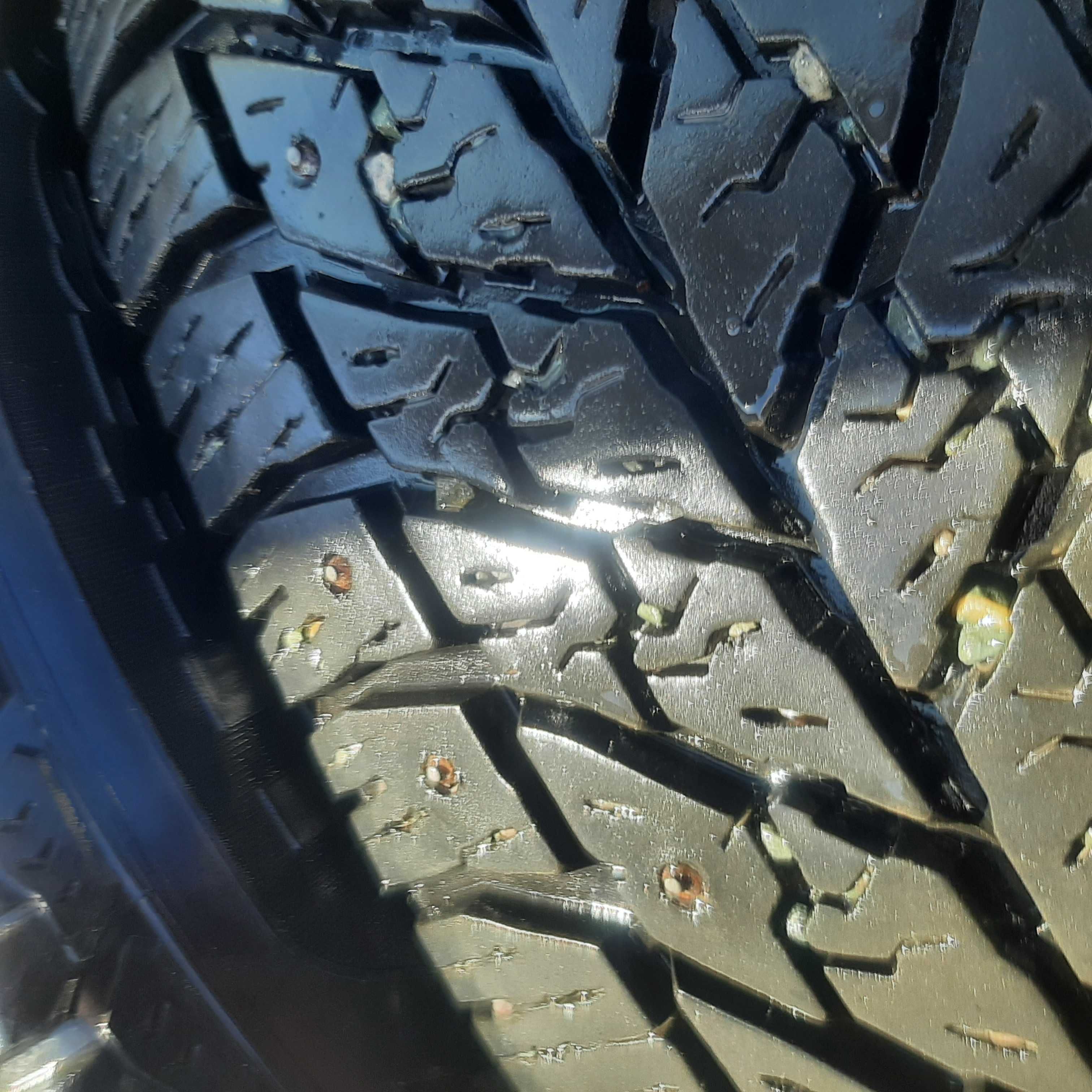 225/65 R17 Goodyear