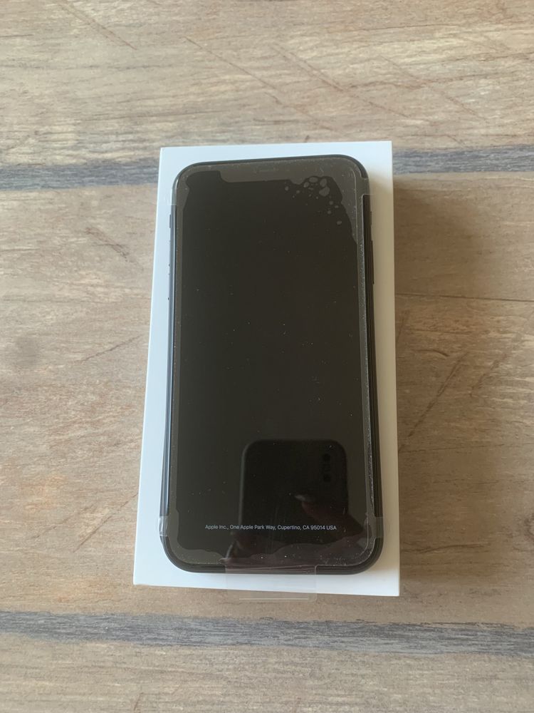 Нов iphone 11 64Gb