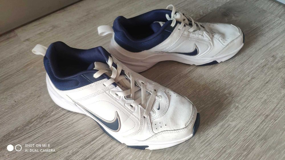 Маратонки NIKE Defy All Day Найк 42 номер