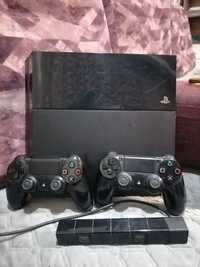 Продам PlayStation 4 Fat