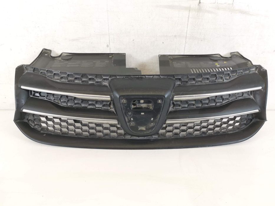 Радиаторна решетка Дачия Логан 2 / Dacia Logan 2 [ - ] Оригинална, в д