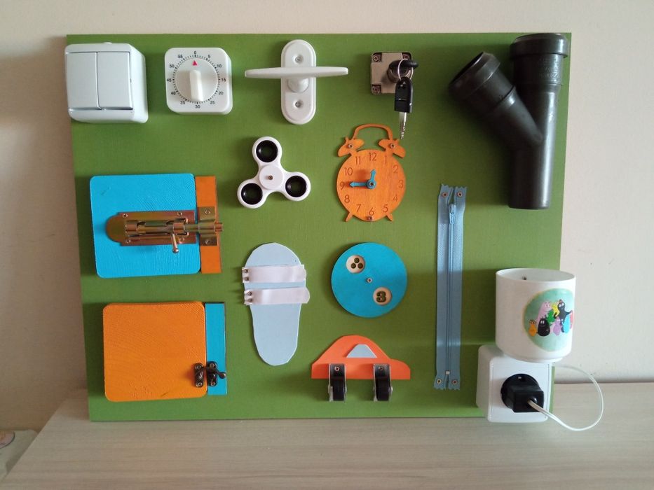 Налична Занимателна дъска бизиборд busyboard