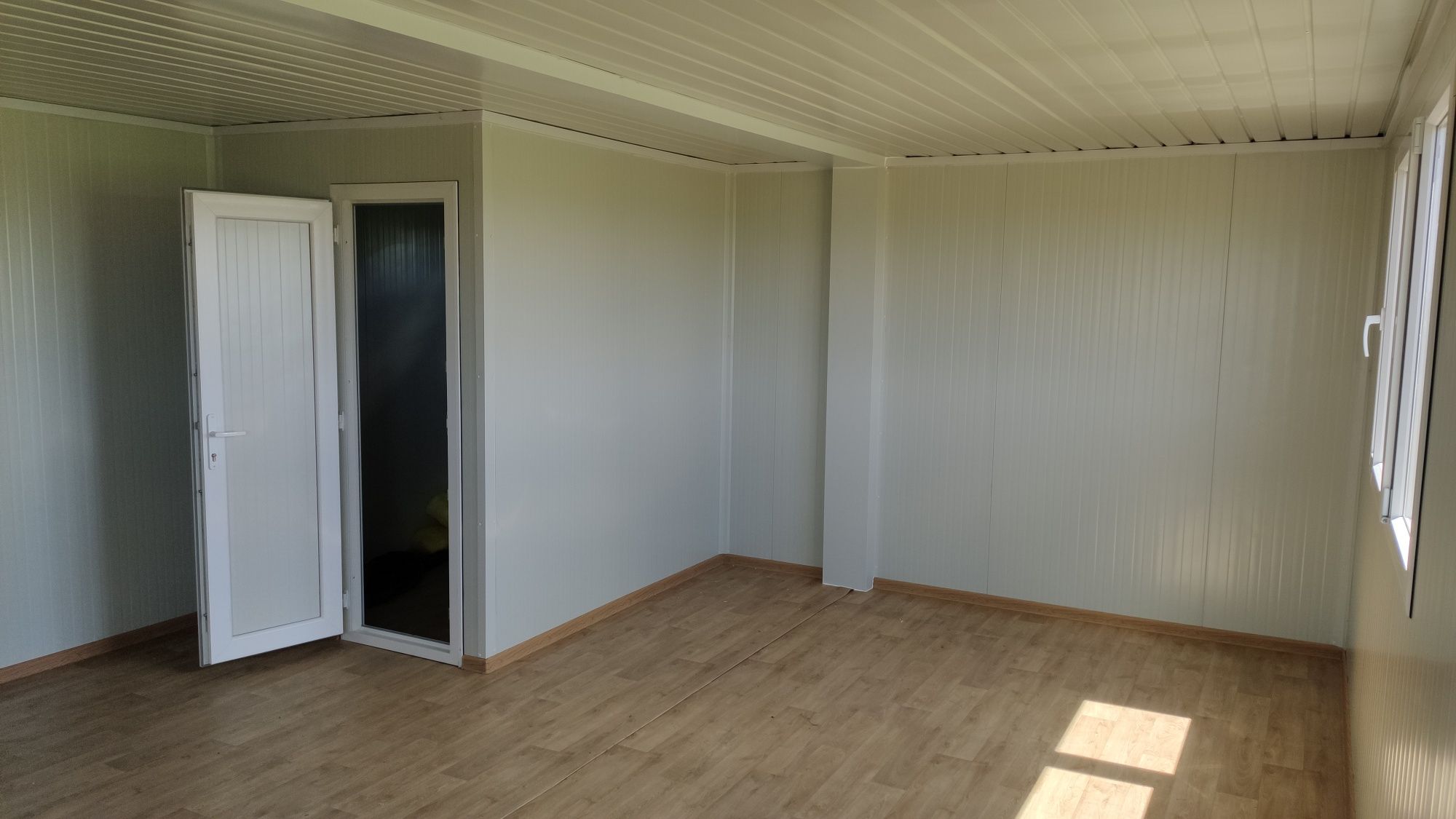 Cladire container