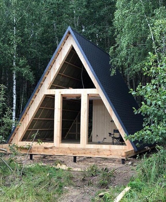 Cabane pe structura din lemn