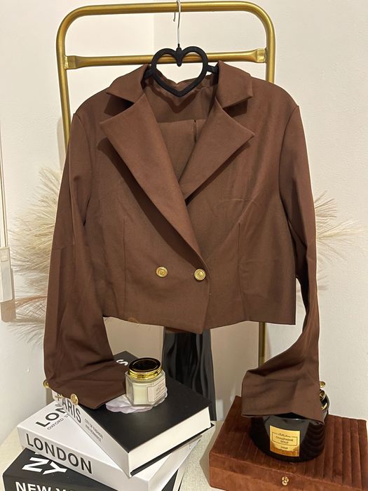 Сет сако и пола панталон