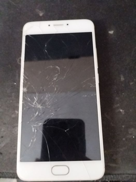 Meizu m3 note. Золотистый цвет.