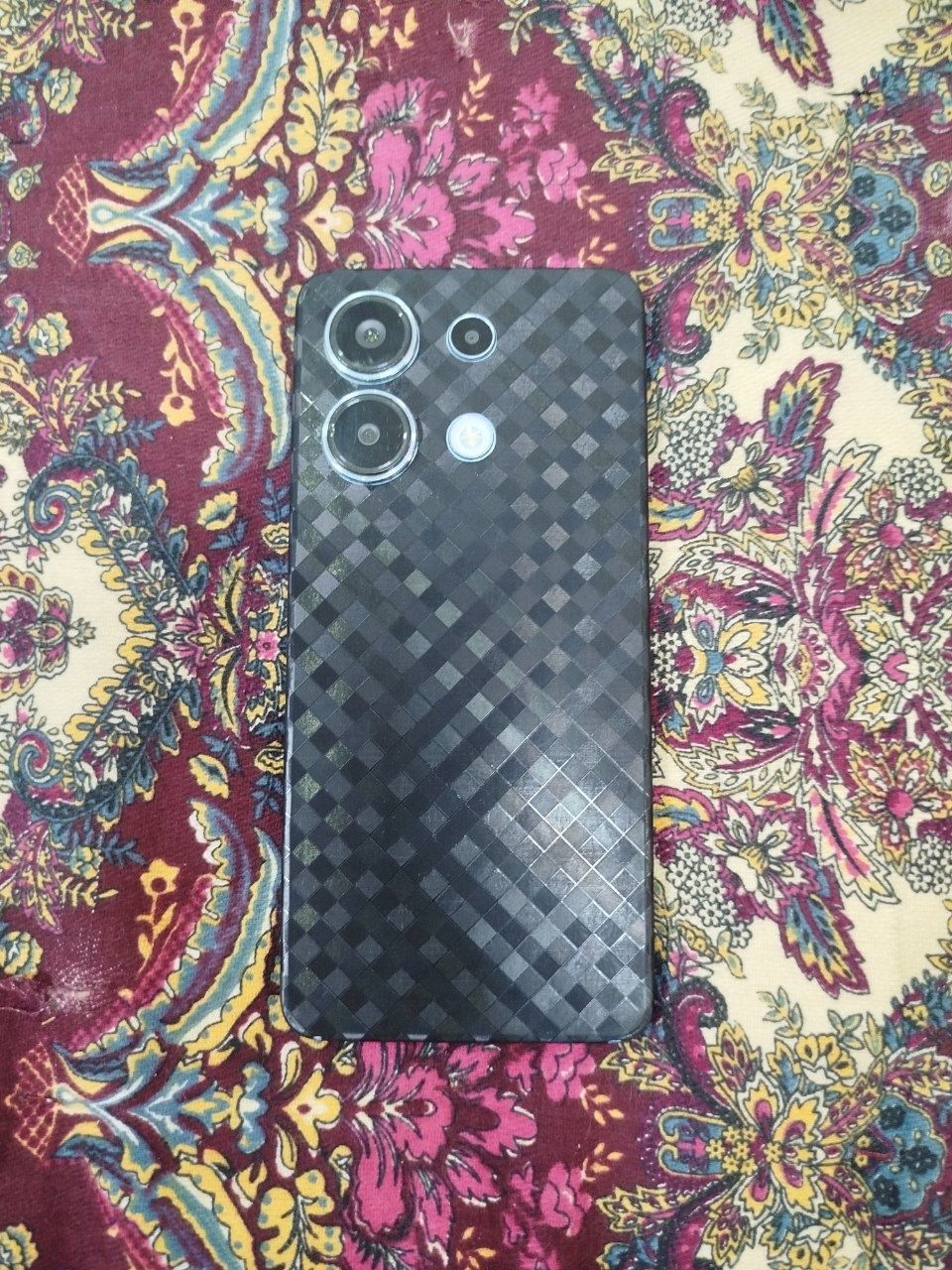 Redmi note. 13.  Holati ideal