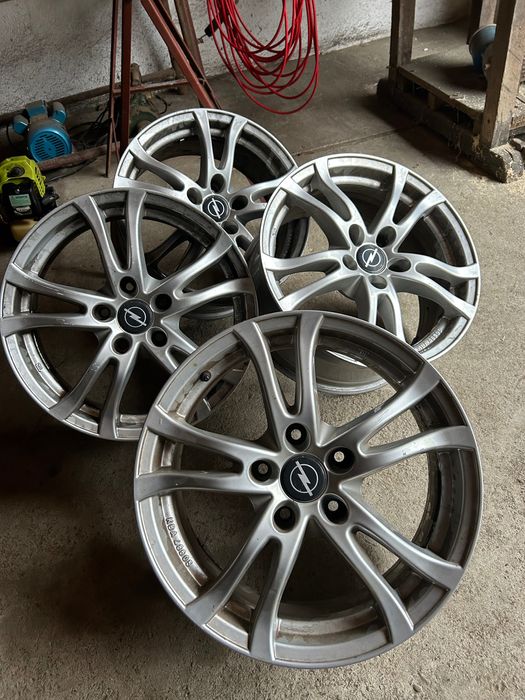 Jante Opel Insignia, BMW