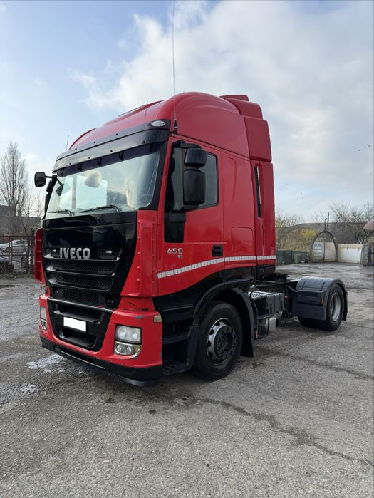 Iveco Stralis / semiremorca Schmitz