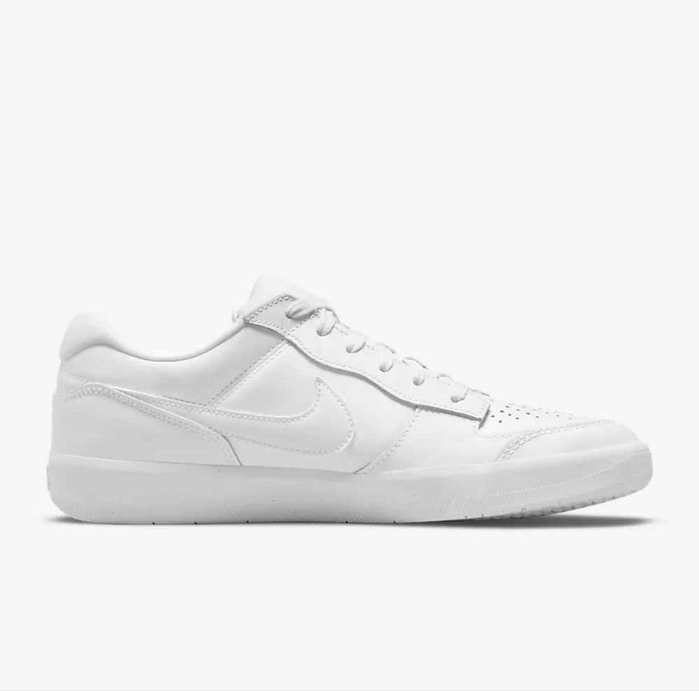Nike оригинал 100% .