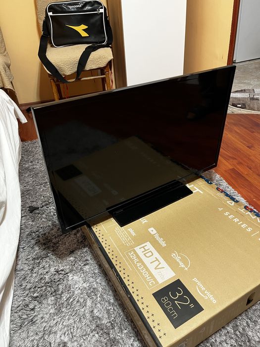 Vand tv Toshiba 80 cm cu cutie Urgent