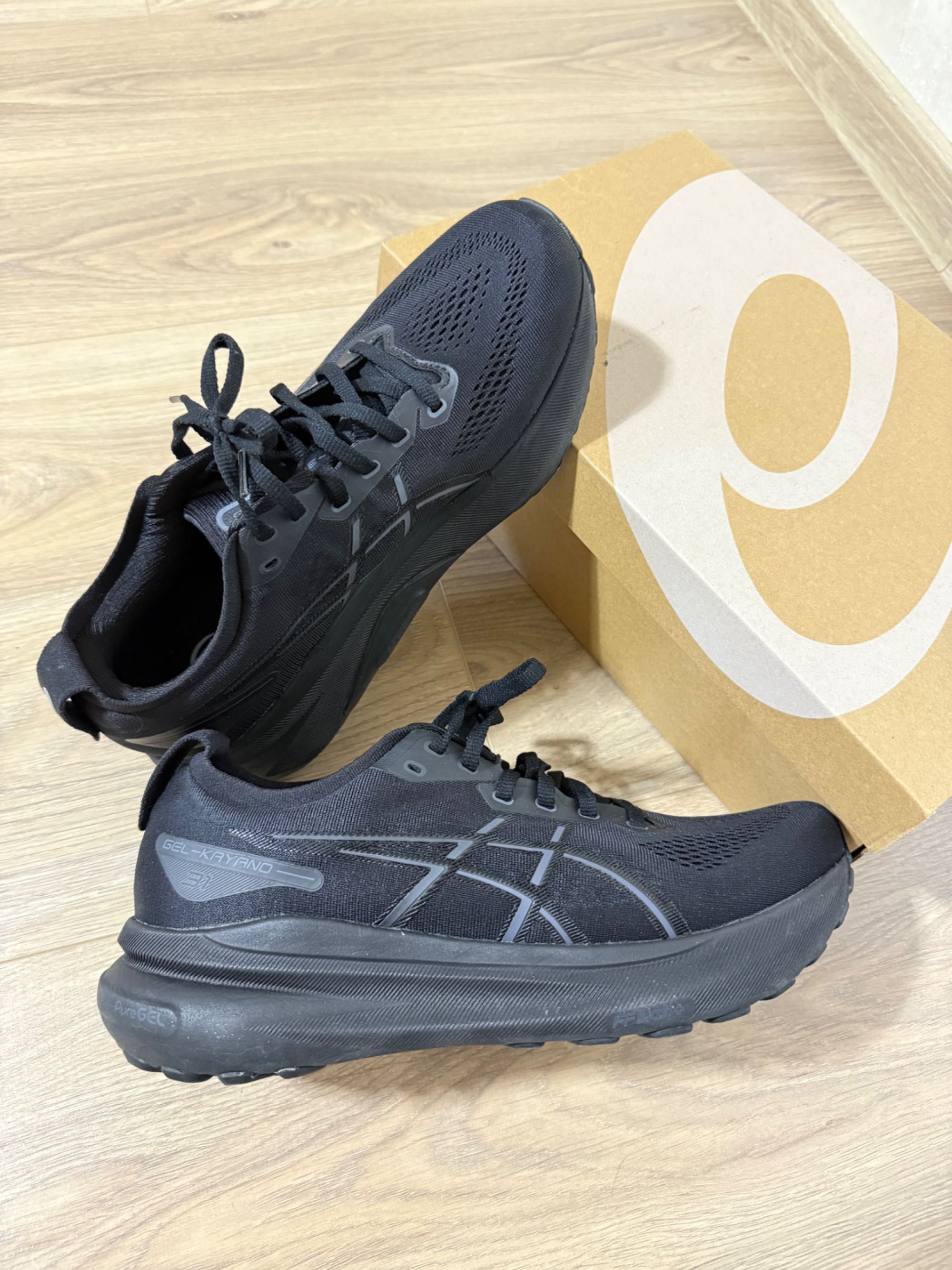 Asics gel-kayano 31