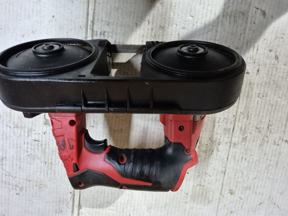 Fierastrau sabie  Milwaukee M 12 BS