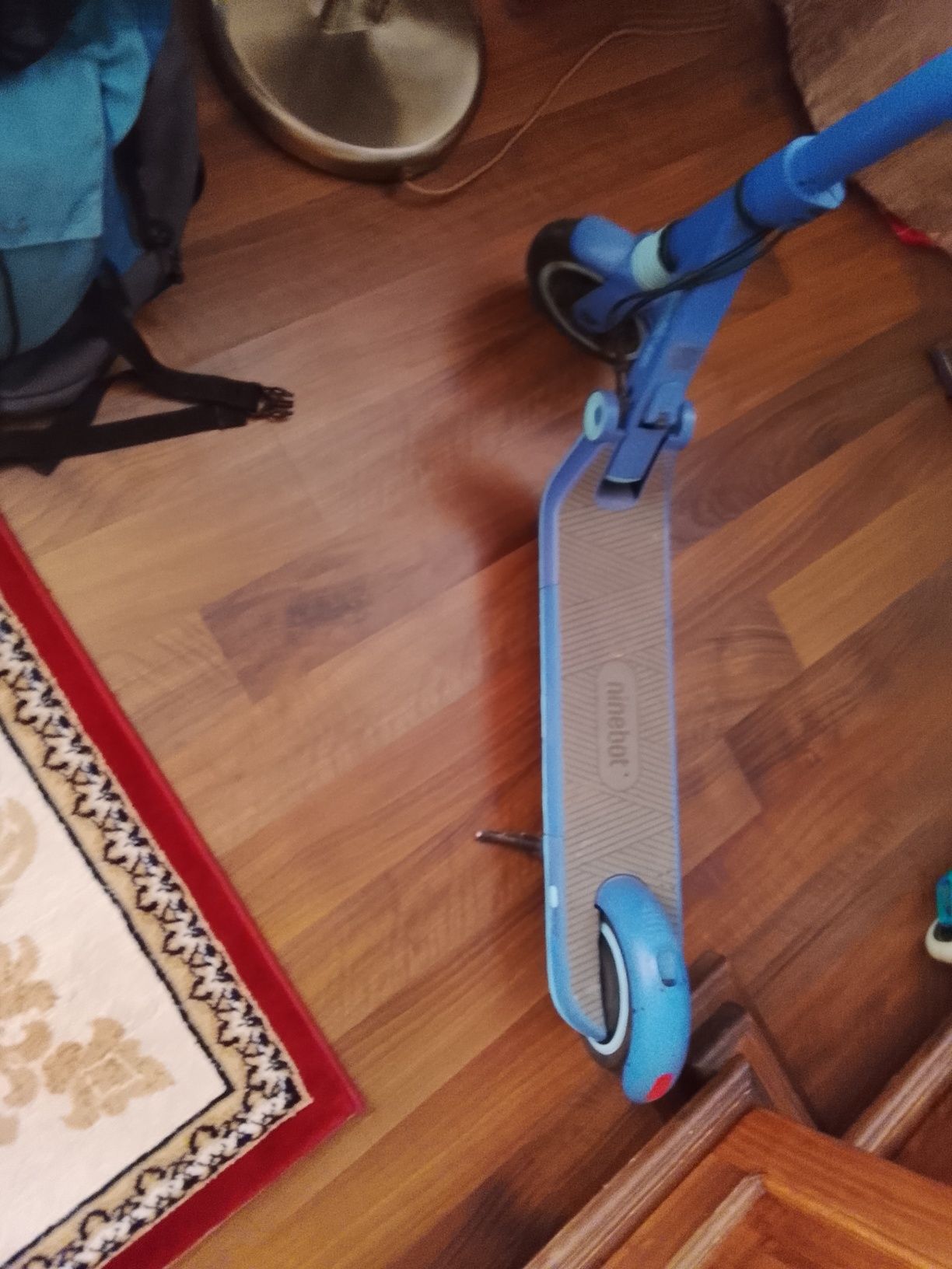 Vand trotineta electric a