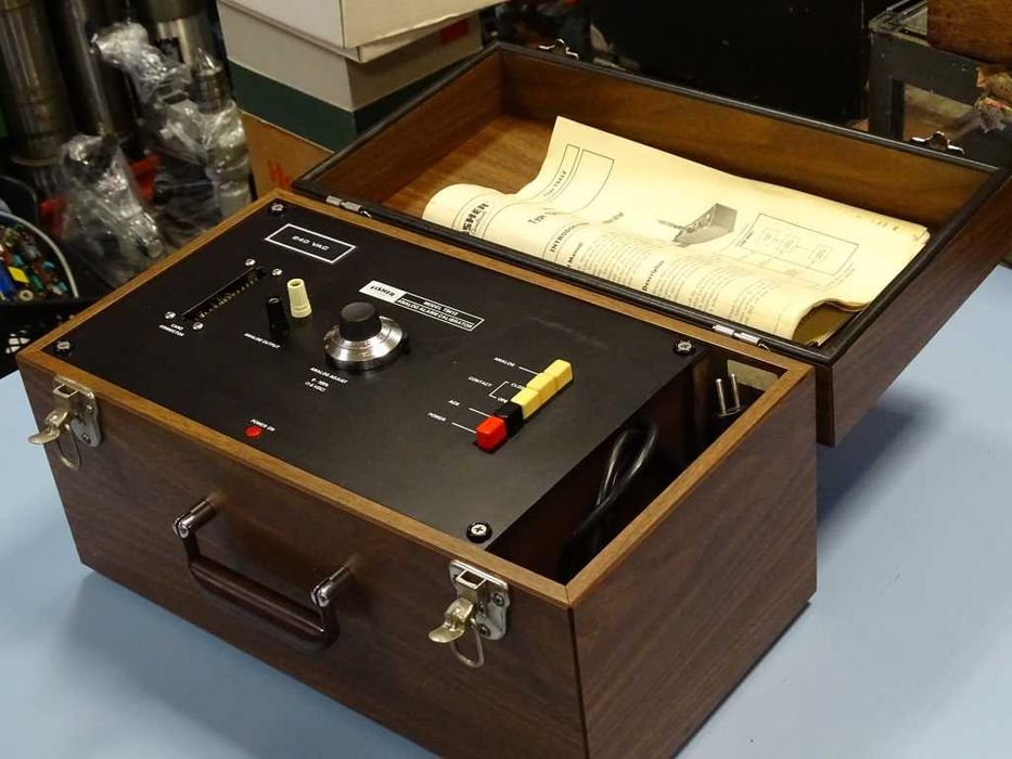 аналогов калибратор FISHER TS412 Analog Alarm Calibrator