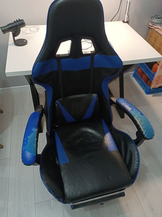 Игровое компютеное кресло