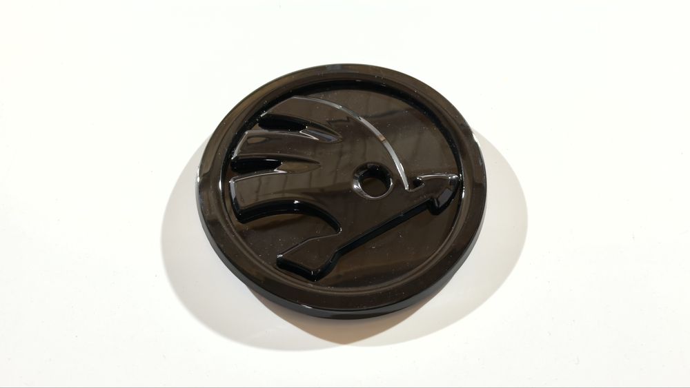 Emblema Skoda frontală