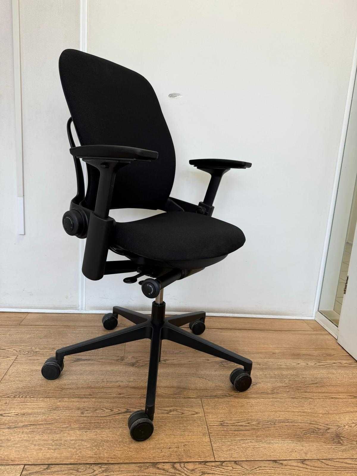 Refurbished Steelcase Leap V2 Actionmodel