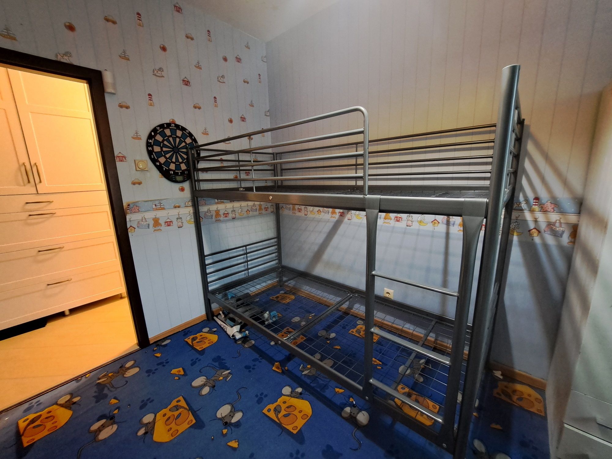 Метално двуетажно легло IKEA