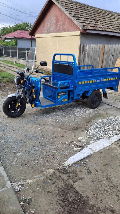 Vând triciclu electric Baisan