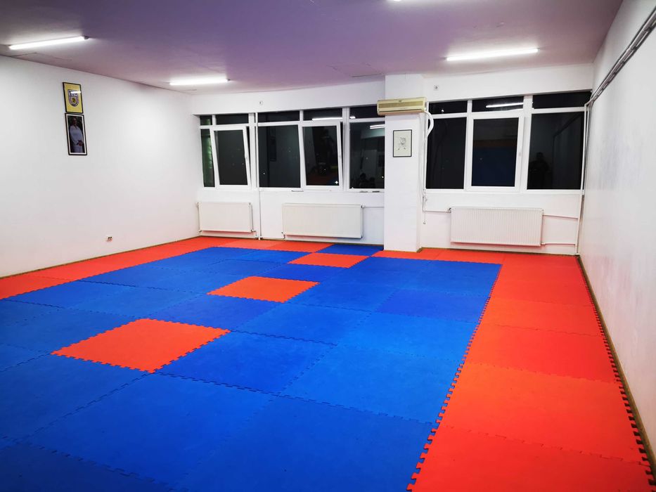 Sala de inchiriat ideala pentru activitati sportive, dansuri, etc