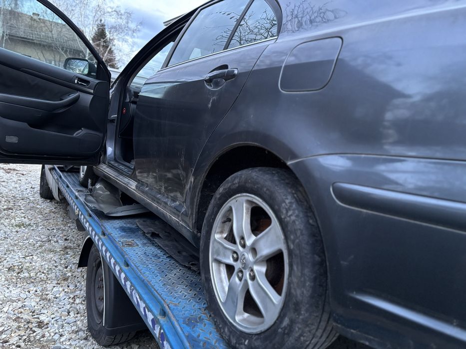 Toyota Avensis T25 2.2 d4d тойота авенсис