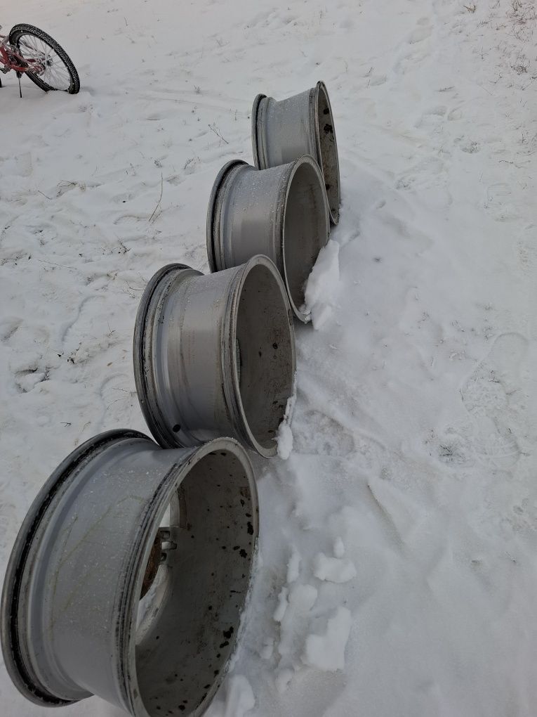 Продам диски R18