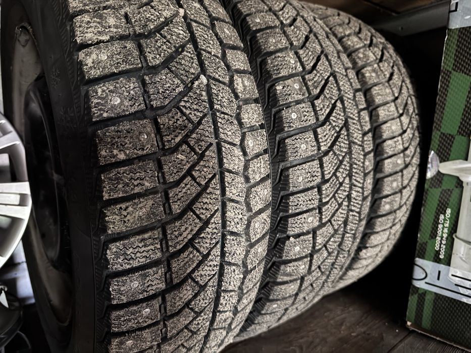 Зимняя резинаViatti 195/65 r15