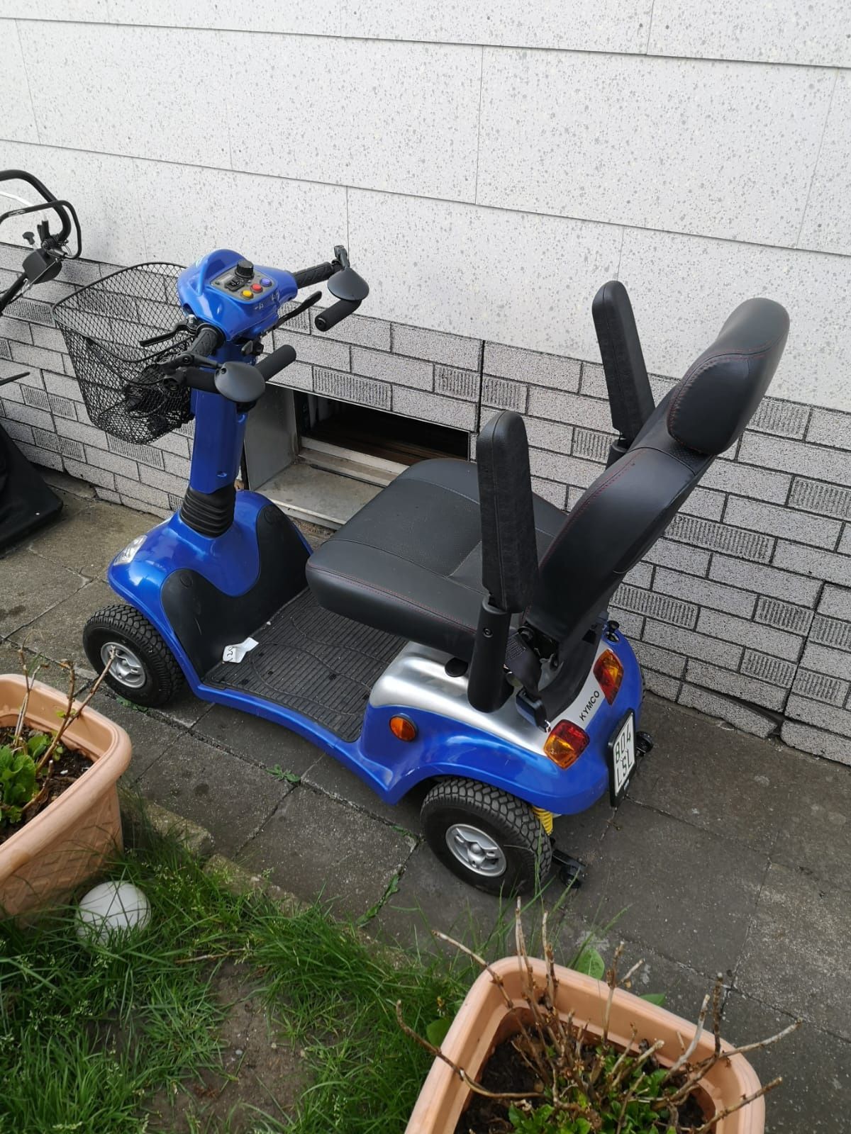 Scaun căruț scuter electric pentru persoane cu dezabilitati