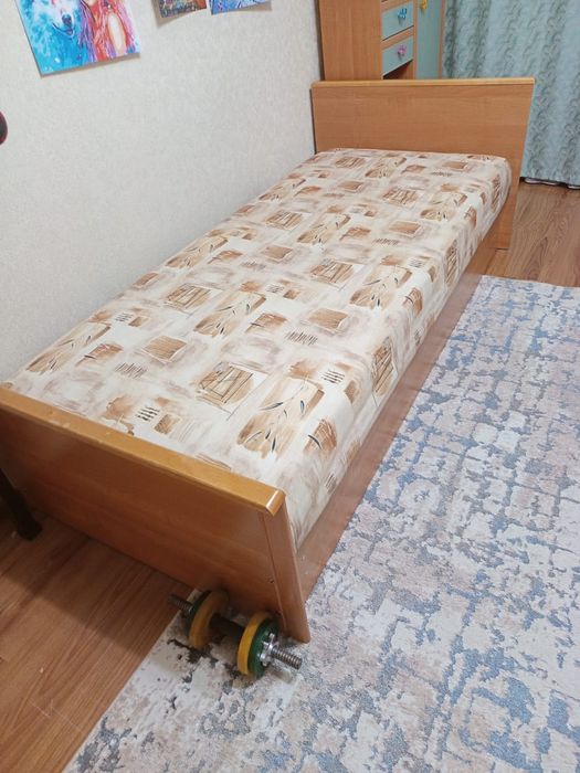 Кровать полуторка