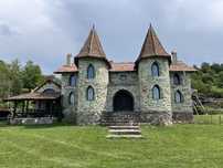 Castelul Runcului va aștaptă la relaxare