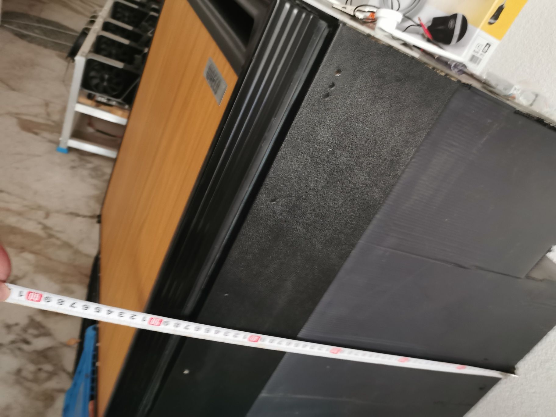 Хладилник 12v. Компресорен за кемпер и Каравана. Dometic waeco