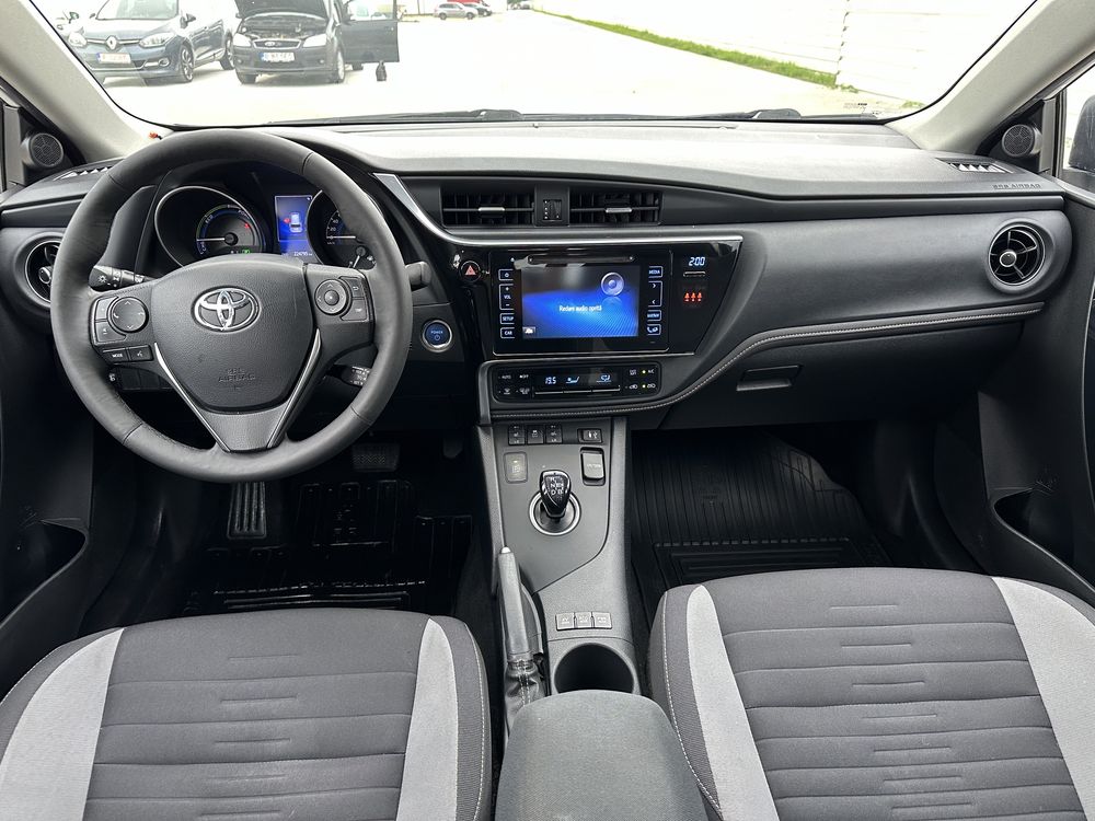 Vand Toyota Auris Hybrid