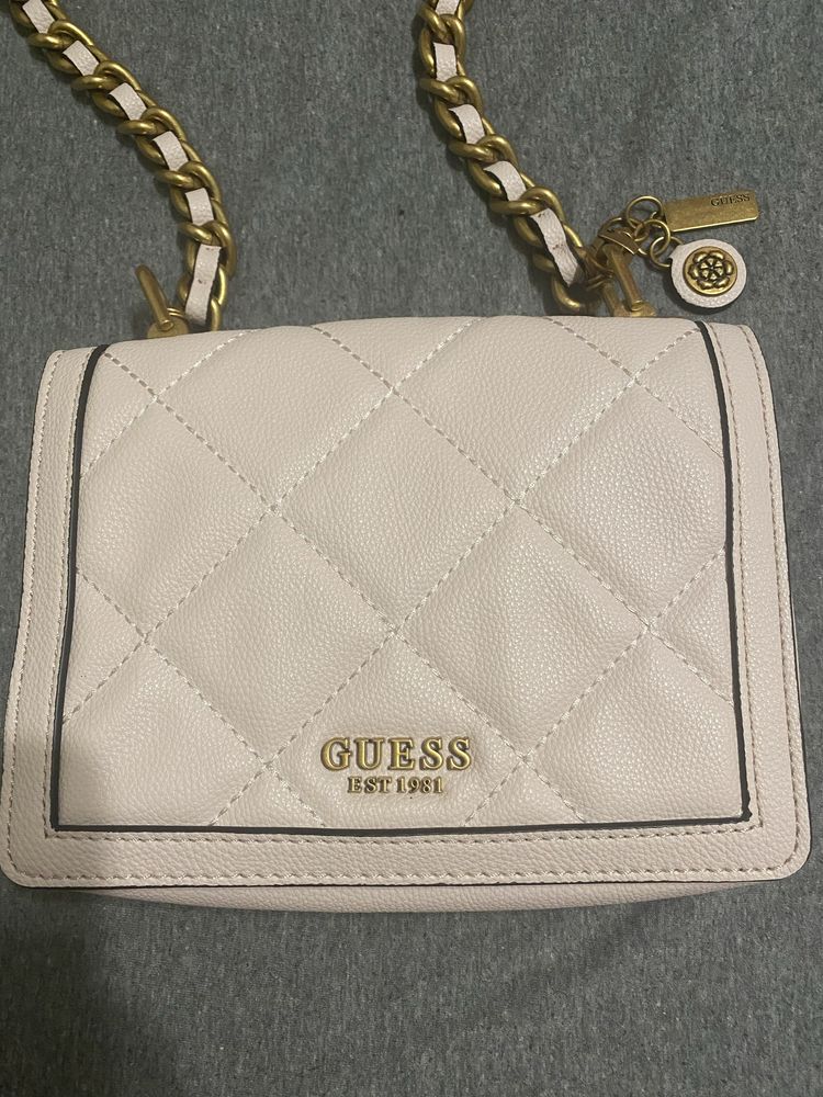 Чисто нова розова чанта GUESS
