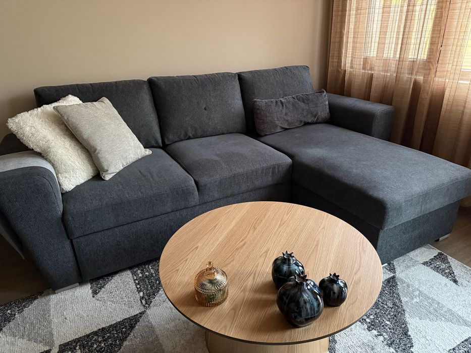 Ъглов разтегателен диван с разширение