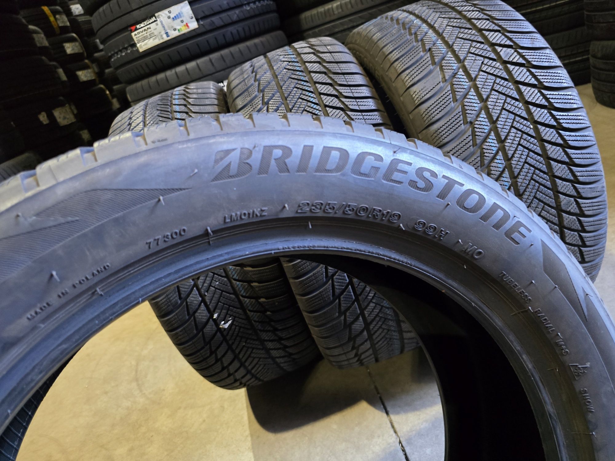 235/50/19 BRIDGESTONE 4бр