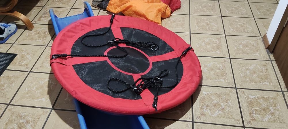 Leagăn cuib cu cort