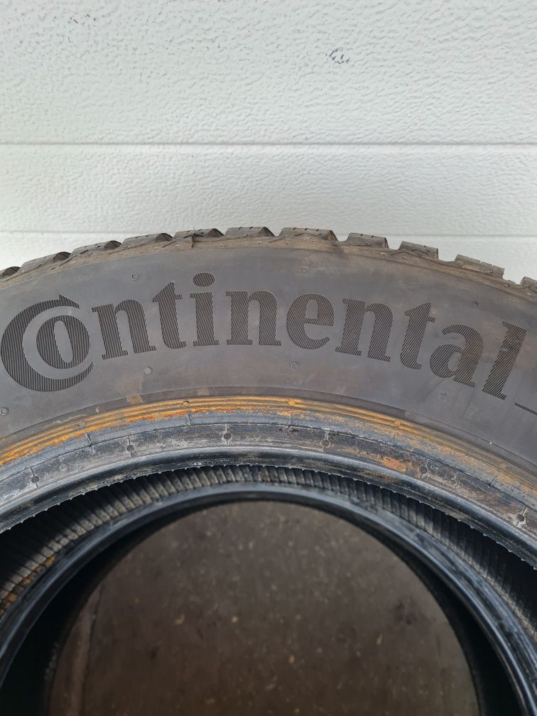 Зимни гуми 2 броя CONTINENTAL WinterContact TS870 205 55 R16 дот 3121