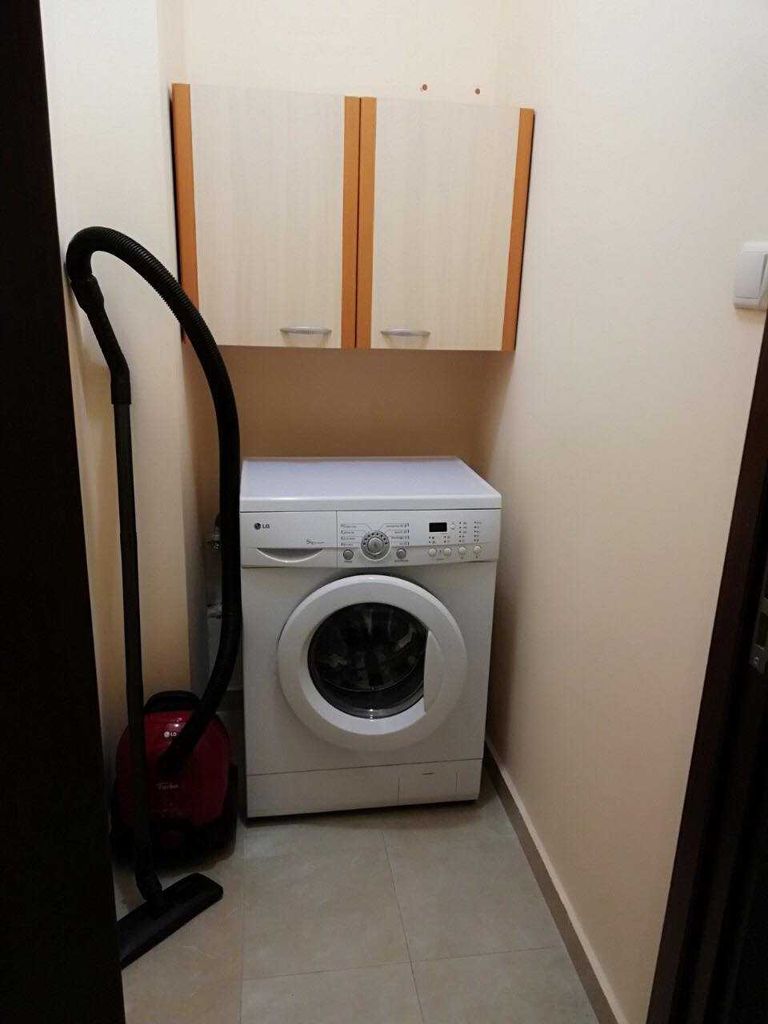 Дава се под наем Двустаен апартамент в Пловдив, Кършияка - 75 кв.м за 325 € - Снимка #6