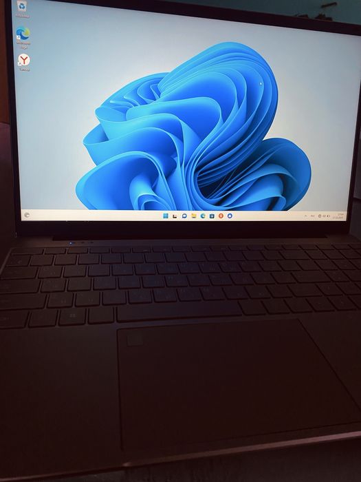 Продам ноутбук HYDRA