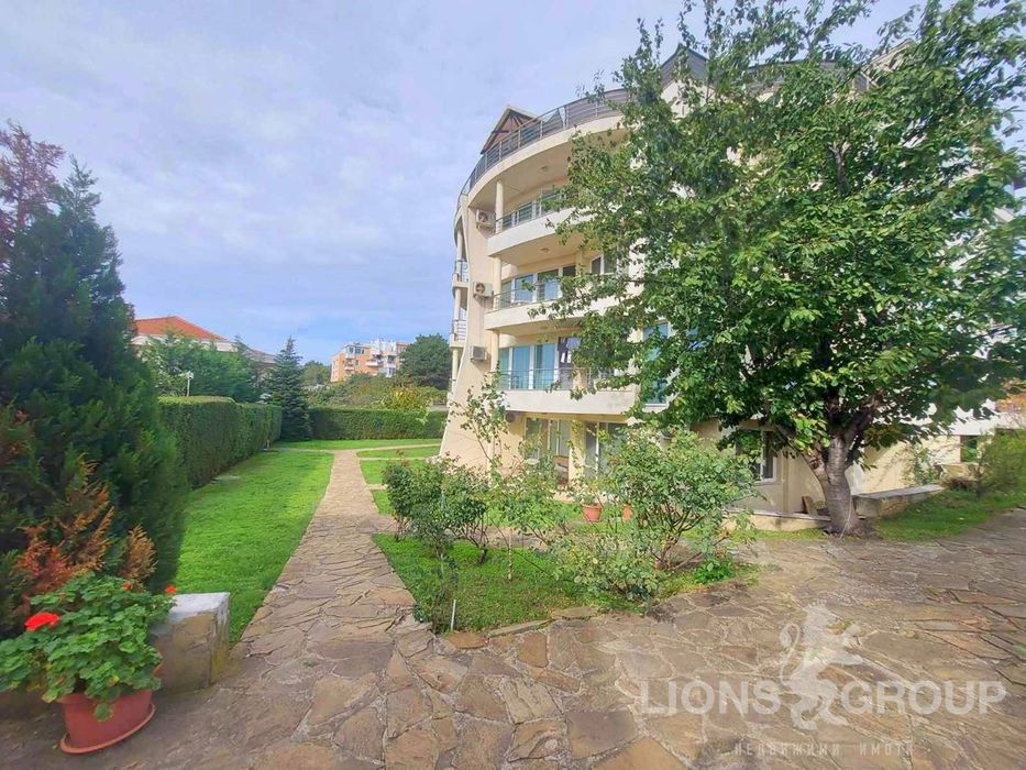 Продава се Тристаен апартамент в Варна, м-т Св. Никола - 96 кв.м за 2063 €/кв.м - Снимка #11