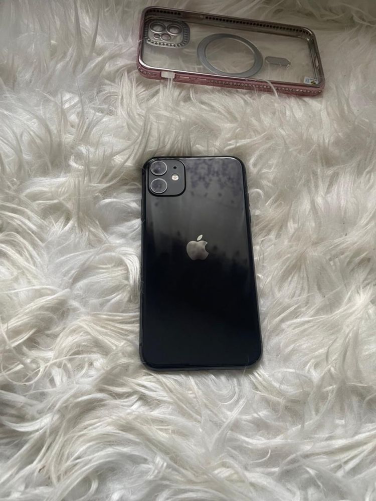 Продам Iphone 11