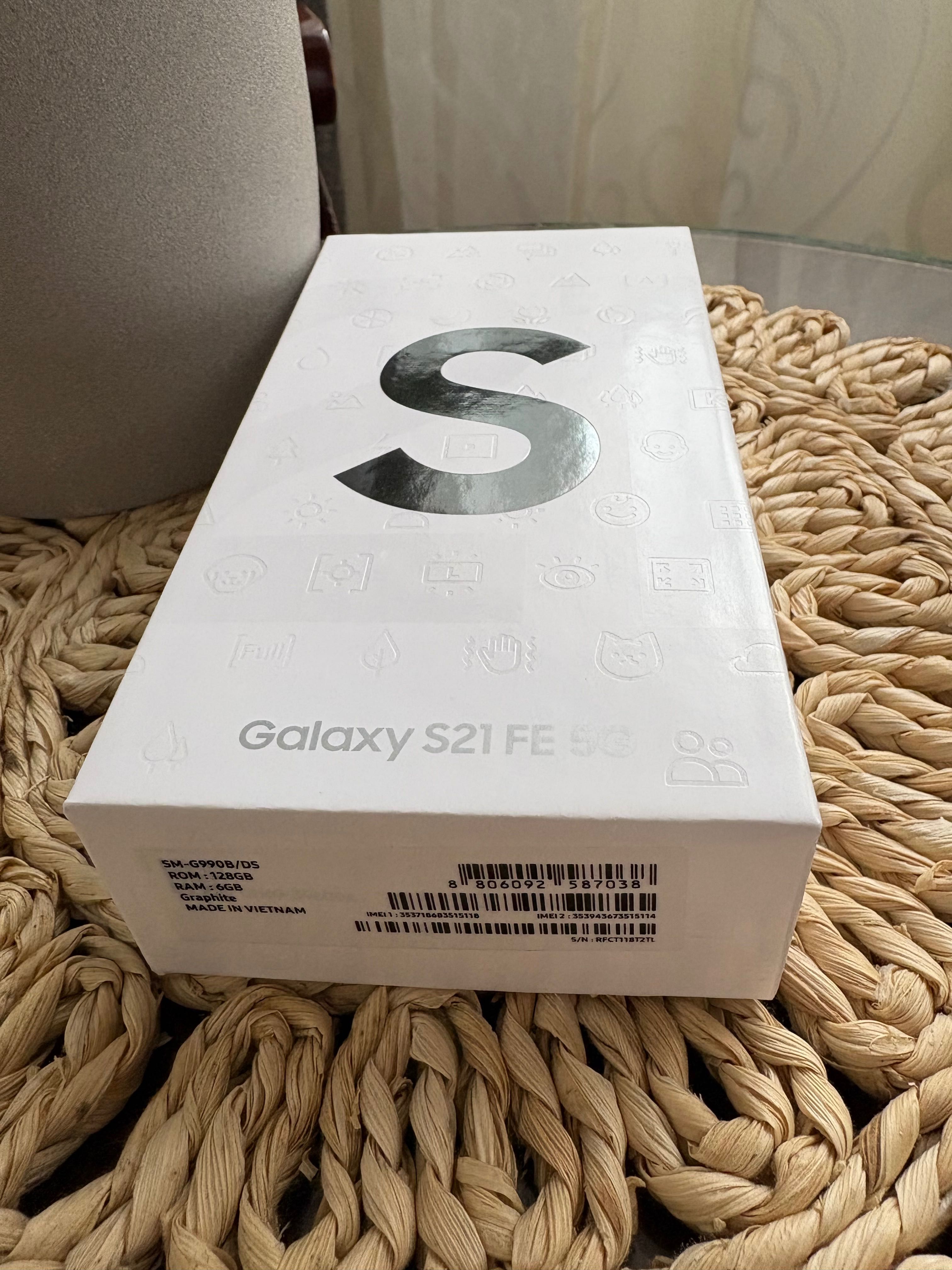 Vând Samsung S21FE