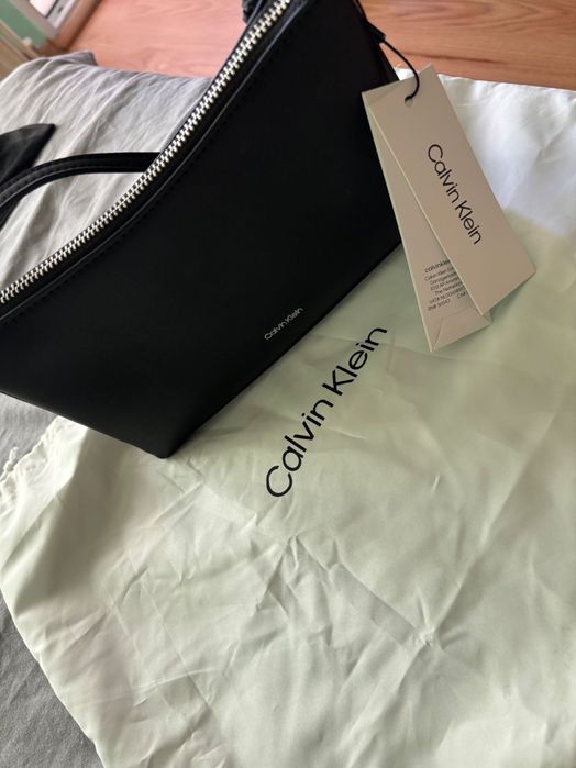 Чанта Calvin Klein