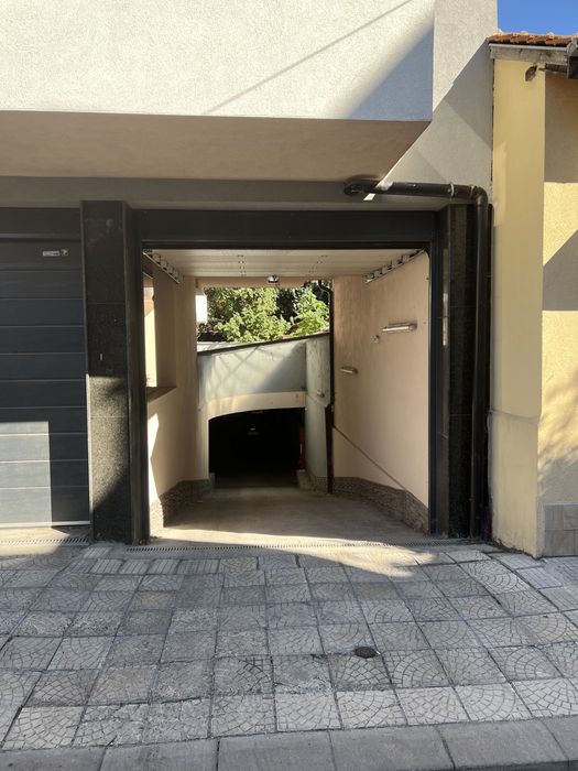 Дава се под наем Гараж / Паркомясто в Пловдив, Кючук Париж - 18 кв.м за 61.2 € - Снимка #2