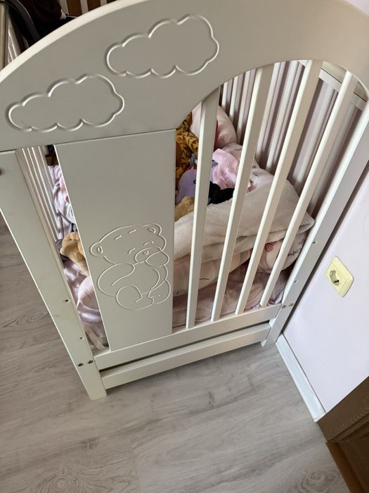 Бебешка кошара дървена