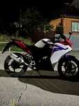 Vand Honda Cbr 125r